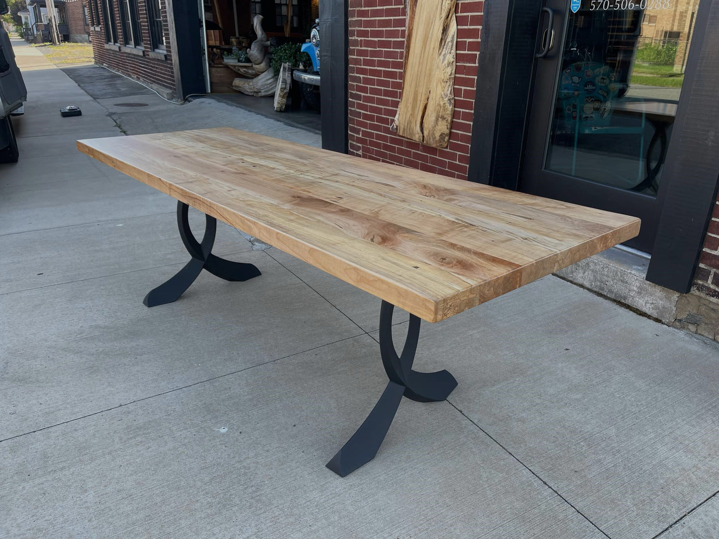Curva Style Table Base