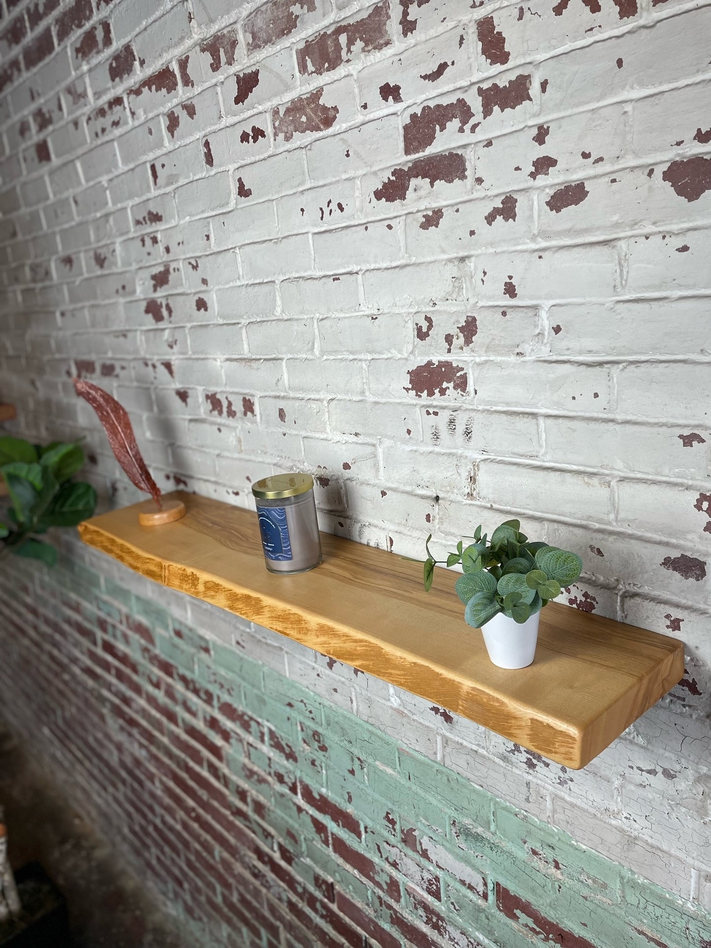 Minimalist Floating Shelf